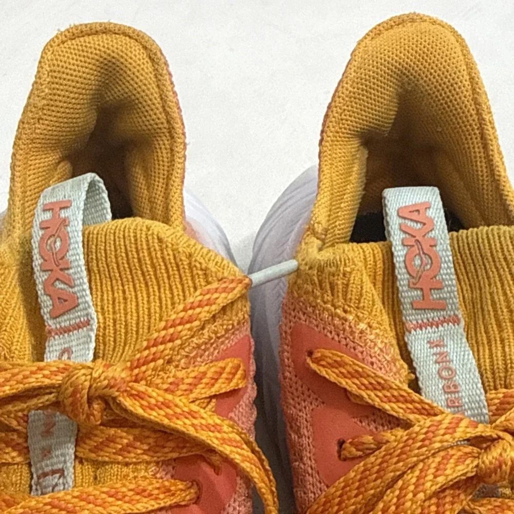Hoka One One hoka one